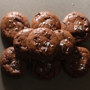 עוגיות שוקולד שיפון פאדג' מלוחות
