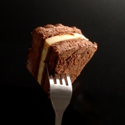 עוגת מוס שוקולד ולימון