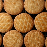 עוגיות ברטון [או: עוגיות חמאה צרפתיות]
